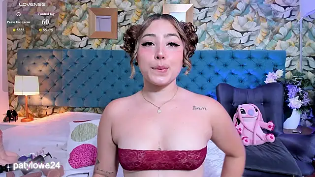 Snapshot of PatyLawrence chatting on 05-06-26, 05:03 PatyLawrence online show from 05-06-26, 05:03