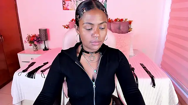 Lucie Harper online show from 09-10-25, 08:09