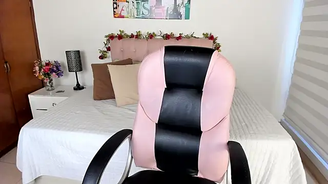 Lucie Harper online show from 09-21-25, 08:32