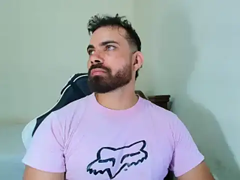 Snapshot of max_love255 chatting on 10-31-25, 09:49 max love255 online show from 10-31-25, 09:49