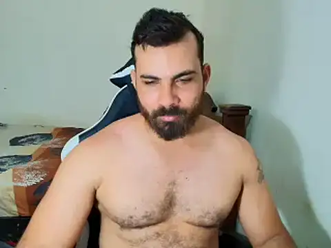 Snapshot of max_love255 chatting on 11-14-25, 08:07 max love255 online show from 11-14-25, 08:07