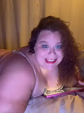 Snapshot of Fatpussybigass chatting on 07-04-26, 03:13 Fatpussybigass online show from 07-04-26, 03:13