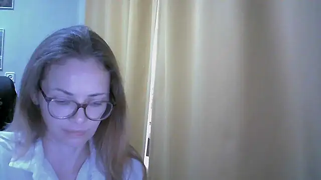 Snapshot of SEA_Dream chatting on 09-15-25, 08:14 SEA Dream online show from 09-15-25, 08:14