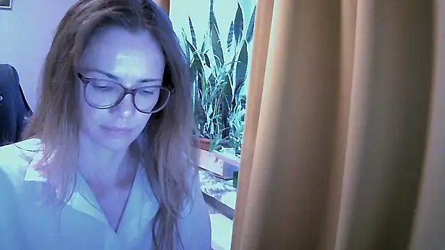 Snapshot of SEA_Dream chatting on 09-24-25, 03:10 SEA Dream online show from 09-24-25, 03:10