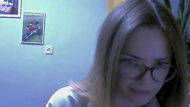 Snapshot of SEA_Dream chatting on 11-14-25, 03:38 SEA Dream online show from 11-14-25, 03:38