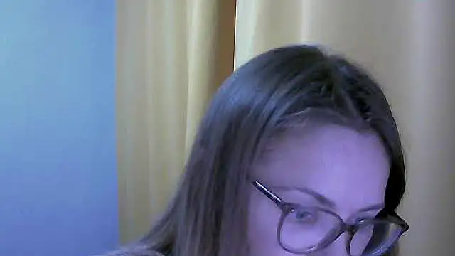 Snapshot of SEA_Dream chatting on 11-20-25, 04:56 SEA Dream online show from 11-20-25, 04:56