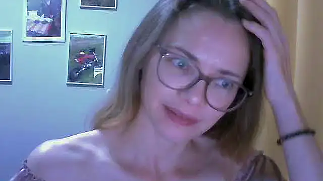 Snapshot of SEA_Dream chatting on 11-27-25, 04:58 SEA Dream online show from 11-27-25, 04:58