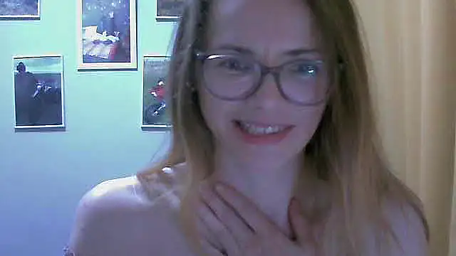 Snapshot of SEA_Dream chatting on 11-27-25, 05:04 SEA Dream online show from 11-27-25, 05:04