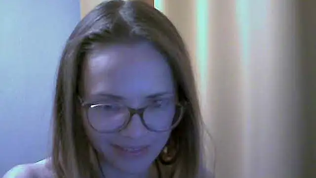 Snapshot of SEA_Dream chatting on 11-30-25, 01:48 SEA Dream online show from 11-30-25, 01:48