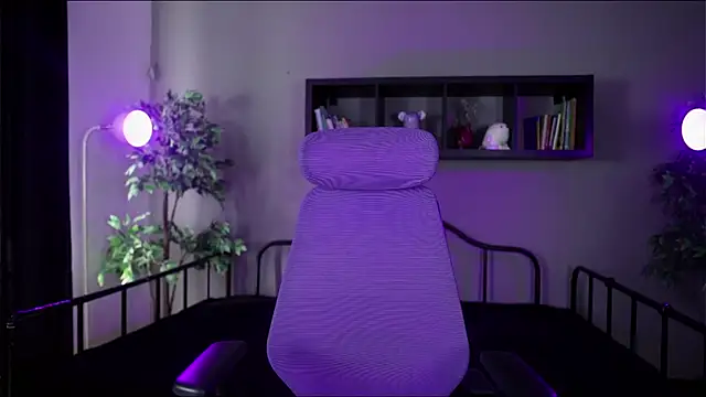 Snapshot of Sabrina_bloom chatting on 11-11-25, 12:38 Sabrina bloom online show from 11-11-25, 12:38