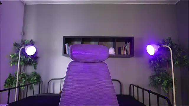 Snapshot of Sabrina_bloom chatting on 12-01-25, 12:43 Sabrina bloom online show from 12-01-25, 12:43