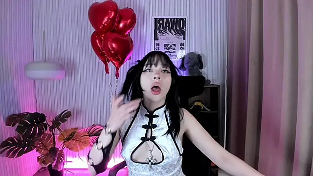 Snapshot of Sabrina_bloom chatting on 02-14-26, 12:57 Sabrina bloom online show from 02-14-26, 12:57