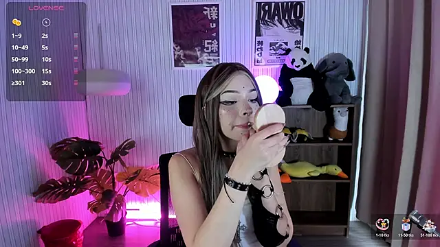 Snapshot of Sabrina_bloom chatting on 03-02-26, 01:18 Sabrina bloom online show from 03-02-26, 01:18