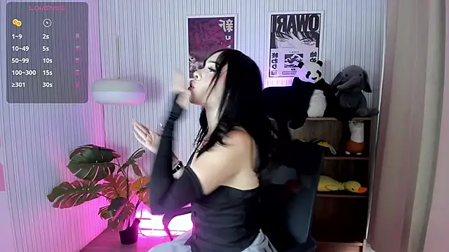 Snapshot of Sabrina_bloom chatting on 03-06-26, 01:29 Sabrina bloom online show from 03-06-26, 01:29