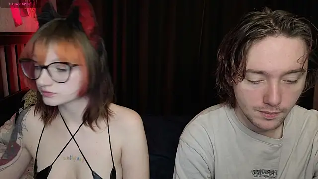 Snapshot of ellen_and_danny chatting on 09-14-25, 05:12 ellen and danny online show from 09-14-25, 05:12