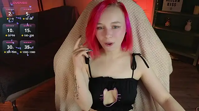 Snapshot of NaomiYoru chatting on 01-31-26, 08:40 NaomiYoru online show from 01-31-26, 08:40