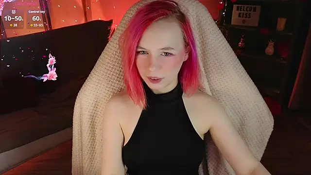 Snapshot of NaomiYoru chatting on 02-25-26, 08:40 NaomiYoru online show from 02-25-26, 08:40