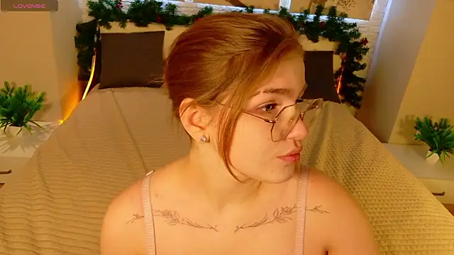 Snapshot of SophieMurrr chatting on 01-15-26, 03:38 SophieMurrr online show from 01-15-26, 03:38