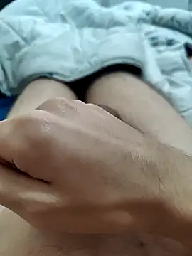 Snapshot of emrekzlk52 chatting on 10-30-25, 11:00 emrekzlk52 online show from 10-30-25, 11:00