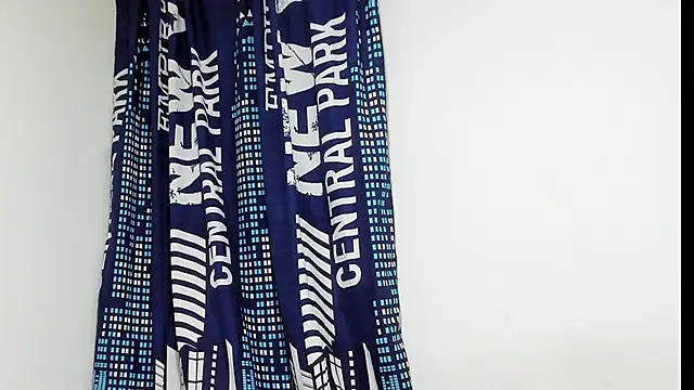 Snapshot of _Logan_Colton_ chatting on 11-29-25, 01:08 Logan Colton online show from 11-29-25, 01:08