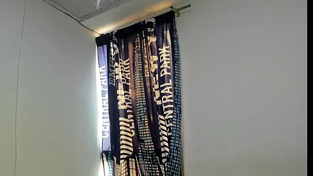 Snapshot of _Logan_Colton_ chatting on 12-15-25, 08:24 Logan Colton online show from 12-15-25, 08:24