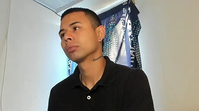 Snapshot of _Logan_Colton_ chatting on 02-19-26, 05:09 Logan Colton online show from 02-19-26, 05:09