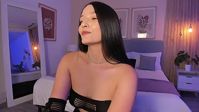 AuroraEvanss online show from 04-27-26, 09:35