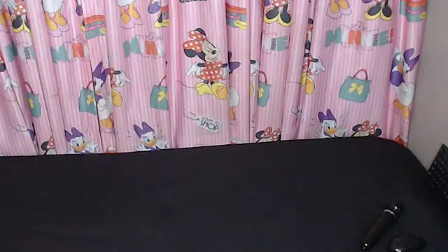 TrishahXo online show from 06-11-26, 08:07
