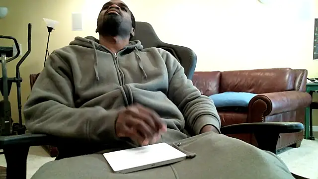 Snapshot of james421__ chatting on 11-20-25, 08:52 james421 online show from 11-20-25, 08:52