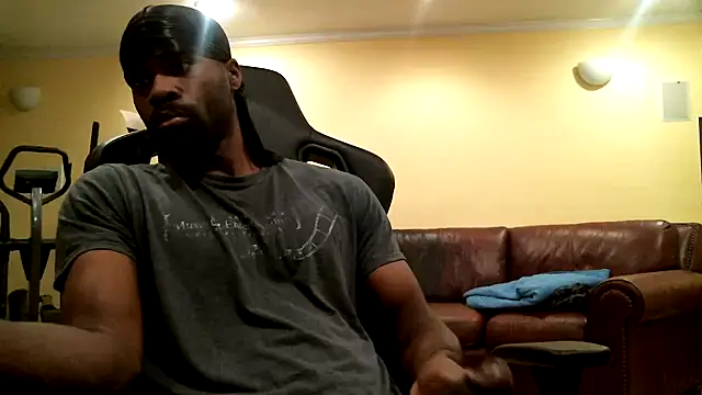 Snapshot of james421__ chatting on 05-19-26, 04:41 james421 online show from 05-19-26, 04:41