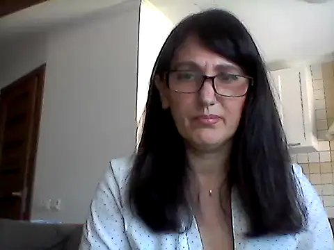 Elena48324 online show from 05-05-26, 10:01