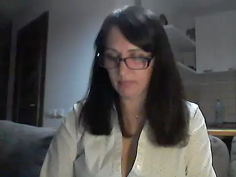 Elena48324 online show from 05-07-26, 06:02