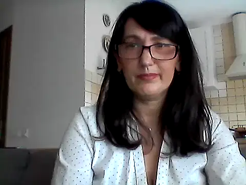 Elena48324 online show from 05-09-26, 12:54