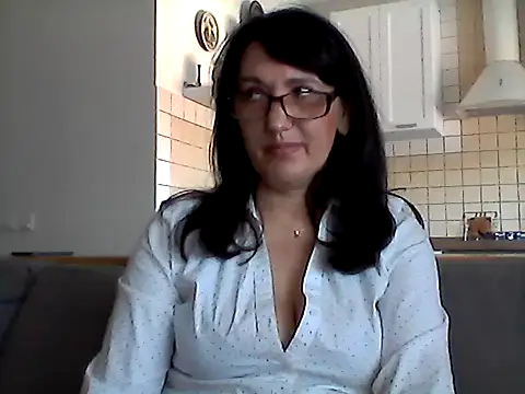 Elena48324 online show from 05-10-26, 09:36