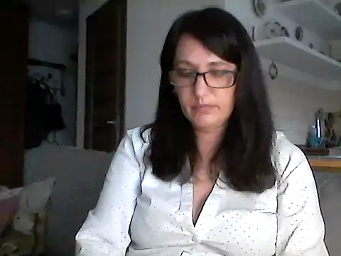 Elena48324 online show from 05-13-26, 05:21