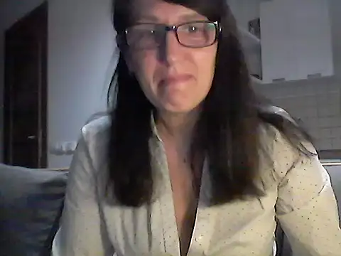 Elena48324 online show from 05-20-26, 06:03