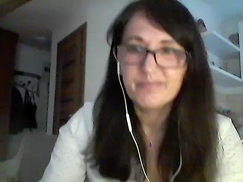Elena48324 online show from 06-03-26, 05:29