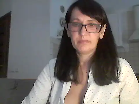 Elena48324 online show from 06-16-26, 04:53