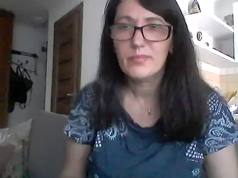 Elena48324 online show from 06-21-26, 10:07