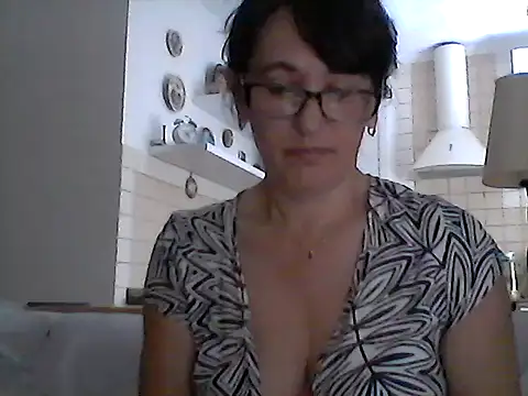 Elena48324 online show from 07-18-26, 02:10