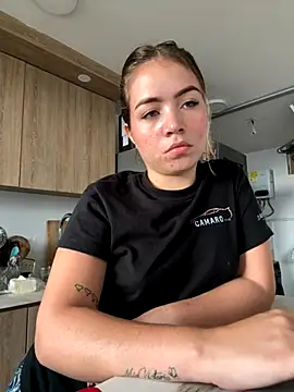 Snapshot of _Tiffany1 chatting on 09-27-25, 07:08  Tiffany1 online show from 09-27-25, 07:08