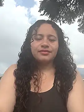 Snapshot of Yaya_watson chatting on 12-16-25, 08:14 Yaya watson online show from 12-16-25, 08:14