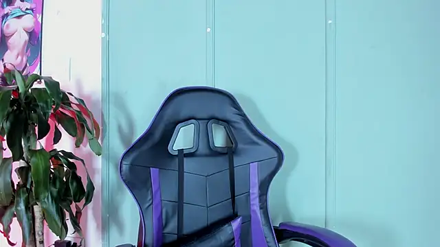 Zafiro  Brown online show from 09-27-25, 12:21