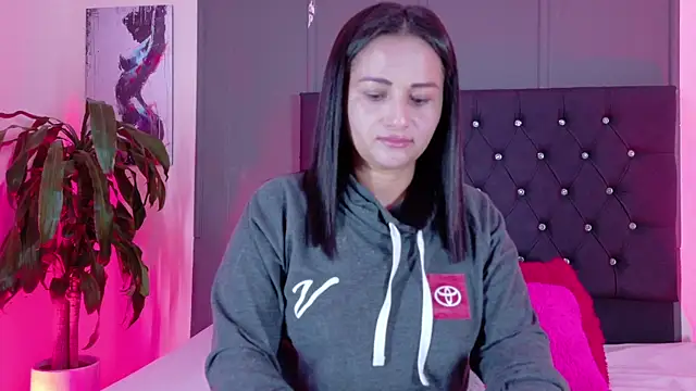 Zafiro  Brown online show from 09-29-25, 07:57