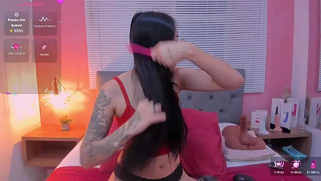 01 ashley online show from 06-10-26, 12:37