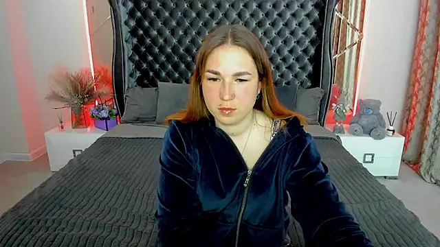 Sofii darling online show from 04-30-26, 04:35