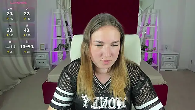 Sofii darling online show from 06-08-26, 04:40