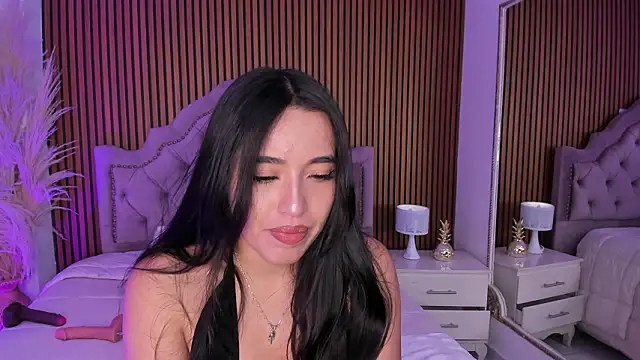 Snapshot of Starbutterflyy_ chatting on 03-14-26, 04:51 Starbutterflyy online show from 03-14-26, 04:51