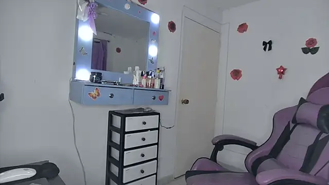 soffy rosses online show from 06-25-26, 02:00