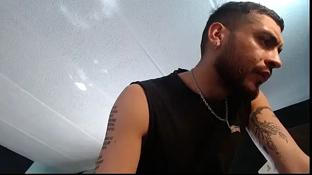 Snapshot of malek_xarx_ chatting on 11-07-25, 03:12 malek xarx online show from 11-07-25, 03:12